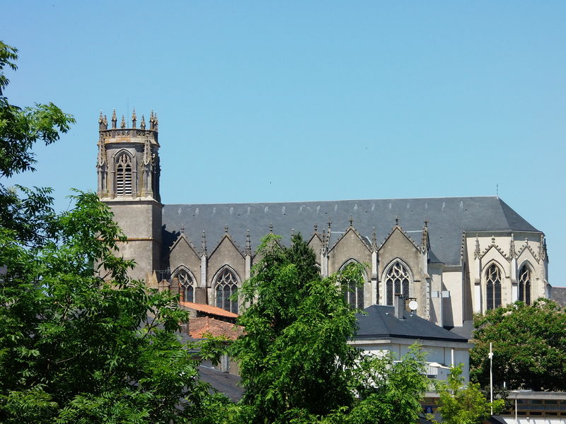 Fichier:Maulévrier église Saint Jean Baptiste -2015a.JPG