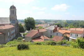 Montfaucon montigné village 2021-9365.JPG