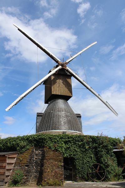 Fichier:Avrille moulin croixcadeau 2019 5787.jpg