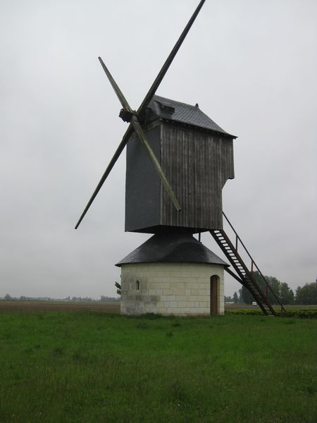 Fichier:Menitre moulin goislard 2013a.jpg