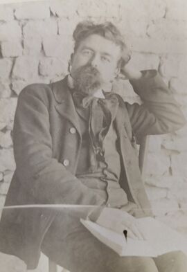 Portrait de l'auteur.