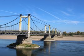 Montjeansurloire pont 2018 5185.jpg