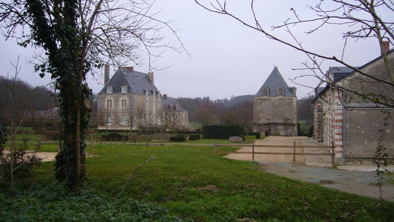Fichier:Soulainessuraubance chateau noize 2006a.jpg