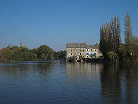 Photographie de la Mayenne à Grez-Neuville.