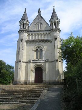 Photographie de la façade de la chapelle.