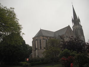 Photographie de l'église de Contigné.
