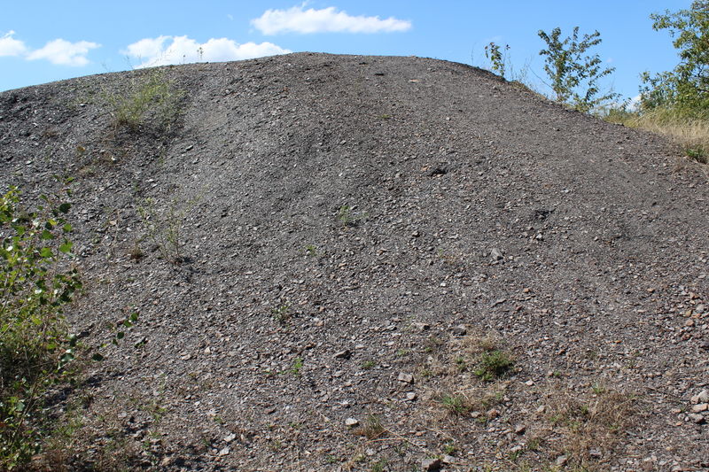 Fichier:Chaudefondssurlayon mine des malecots 2017 2322b.JPG
