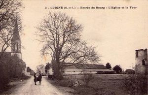 Carte postale de l'entrée du bourg.