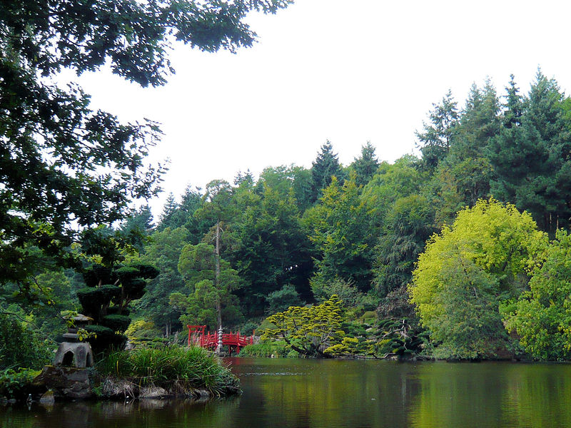 Fichier:Maulevrier parc oriental-2007a.jpg