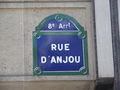 Rue d'Anjou à Paris.