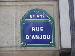 Rue d'Anjou à Paris.