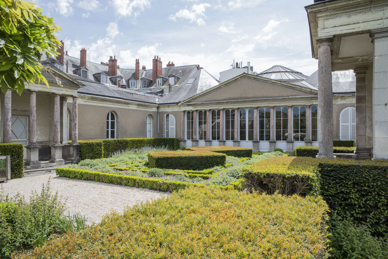 Fichier:Museum Angers JardinDemarie.jpg
