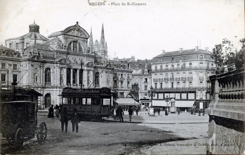 Fichier:Angers place ralliement 1908.jpg