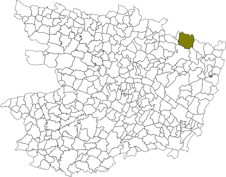 Fichier:Carte situation commune clefsvaldanjou 2013.png