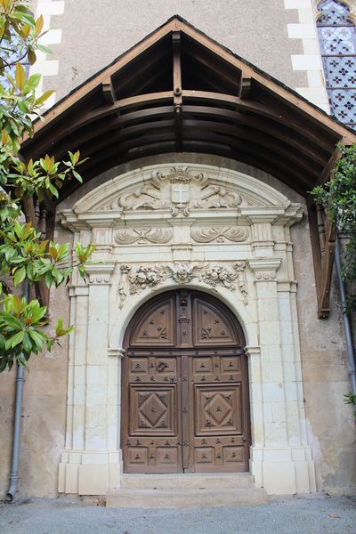 Fichier:Saintaubindeluigne eglise 2019 5916.jpg