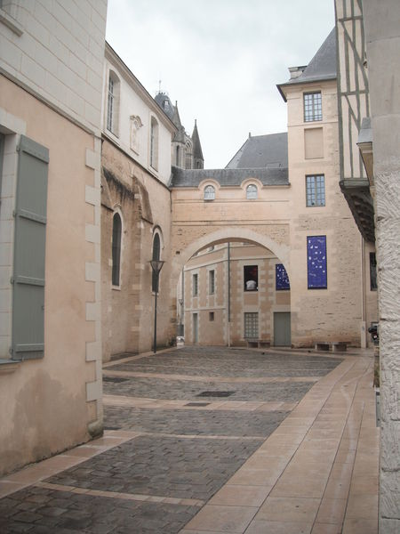 Fichier:Angers rue du musee 2013-01.jpg