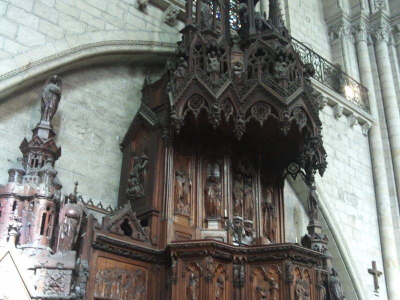 Fichier:Angers cathedrale interieur 2008b.jpg