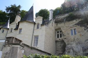 Photographie de maisons du village.