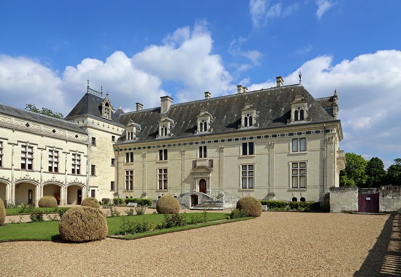 Fichier:Breze chateau 2017e.jpg