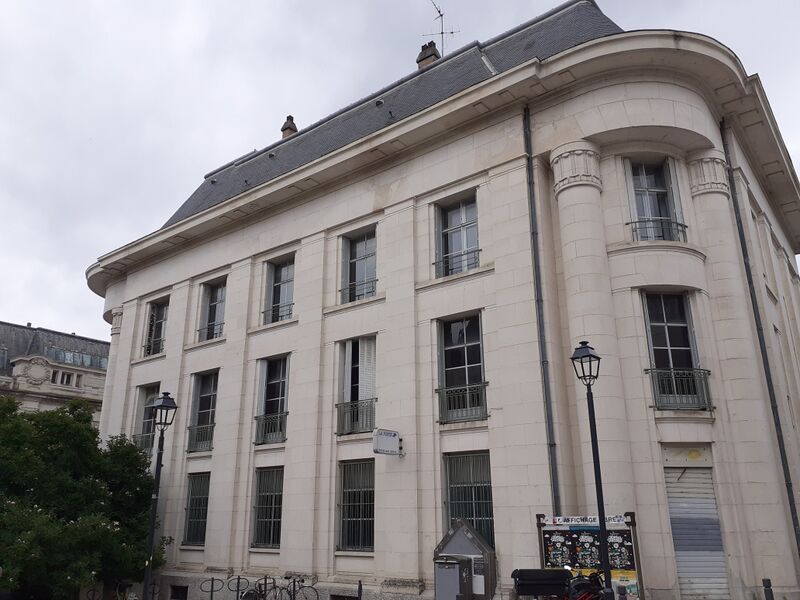Fichier:Angers grande poste 2024-134039.jpg