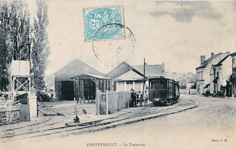 Fichier:Fontevrault tramway cartepostale.jpg