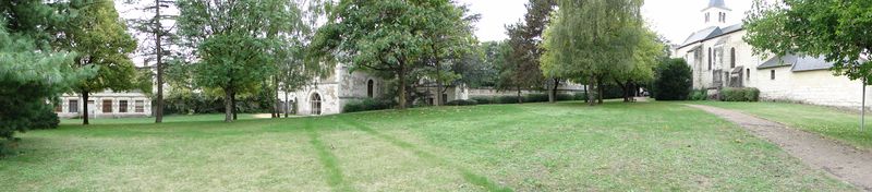 Fichier:Saumur abbaye saintflorent et eglise saintbarthelemy 2013.jpg