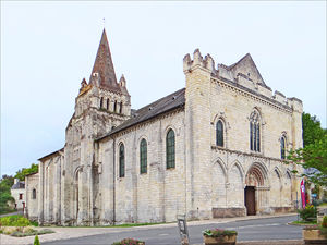 Photographie de l'église Notre-Dame de Cunault.