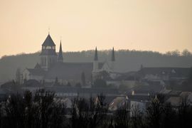 Fontevraud village 2016a.jpg