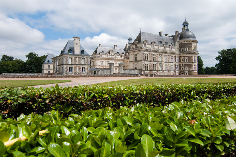 Fichier:Saintgeorgessurloire chateau serrant 2013b.jpg