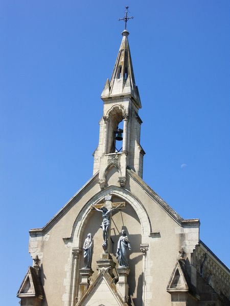 Fichier:Maulévrier chapelle Notre Dame de toutes aides -2015b.JPG